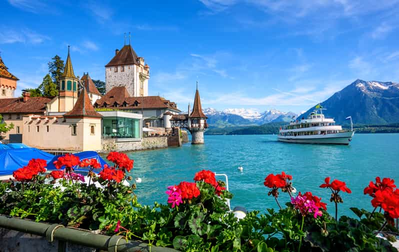 Danau Thun: Keindahan Alam yang Memikat di Pegunungan Alpen