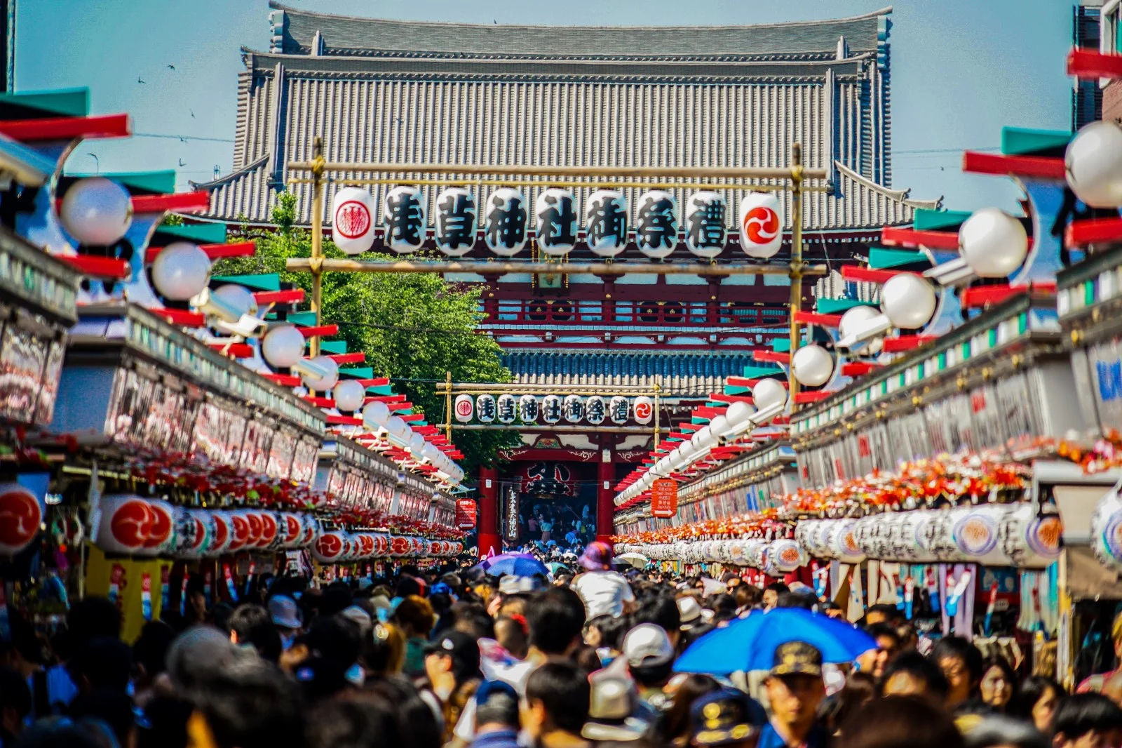 Nakamise: Jalan Perbelanjaan Tradisional di Asakusa